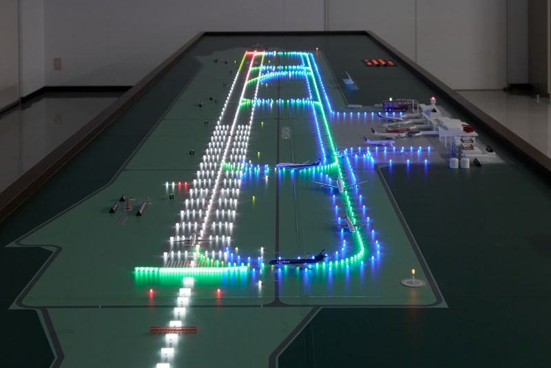 飛行場灯火実習装置