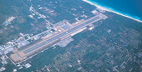 新島空港 